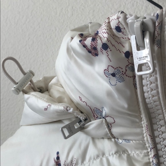 Coach jacket short puffer size M Hooded water resistant. - Picture 10 of 15